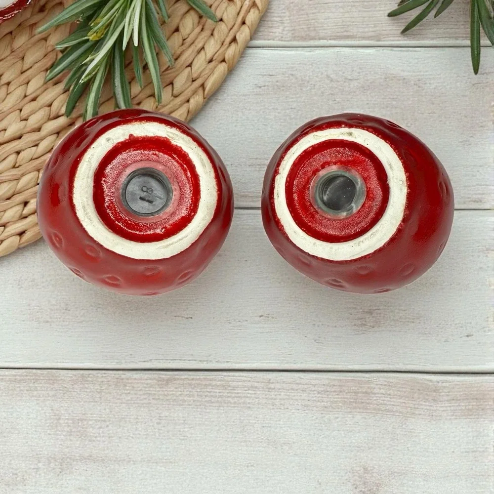 Vintage Strawberry Salt & Pepper Shakers Large Ceramic Fruit Kitchen MCM 70s‎